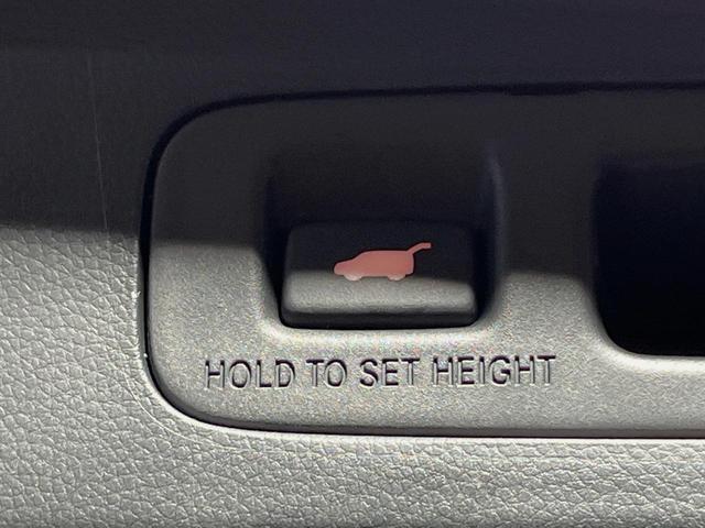 ステップワゴン ｅ：ＨＥＶスパーダ　プレミアムライン　純正１１．４型ナビ　全周囲カメラ　禁煙車　電動リアゲート　両側電動ドア　前中列シートヒーター　ブラインドスポットモニター　シーケンシャルウィンカー　衝突軽減　レーダークルーズ　ＥＴＣ　ドラレコ（38枚目）