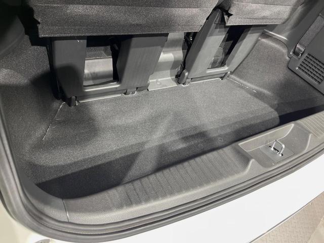 ステップワゴン ｅ：ＨＥＶスパーダ　プレミアムライン　純正１１．４型ナビ　全周囲カメラ　禁煙車　電動リアゲート　両側電動ドア　前中列シートヒーター　ブラインドスポットモニター　シーケンシャルウィンカー　衝突軽減　レーダークルーズ　ＥＴＣ　ドラレコ（60枚目）