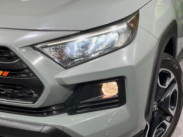 ＲＡＶ４ アドベンチャー　４ＷＤ　純正９インチＳＤナビ　バックカメラ　衝突被害軽減システム　レーダークルーズ　禁煙車　電動リアゲート　パワーシート　ドライブレコーダー　コーナーセンサー　スマートキー　ＬＥＤヘッド　ＥＴＣ２．０（13枚目）