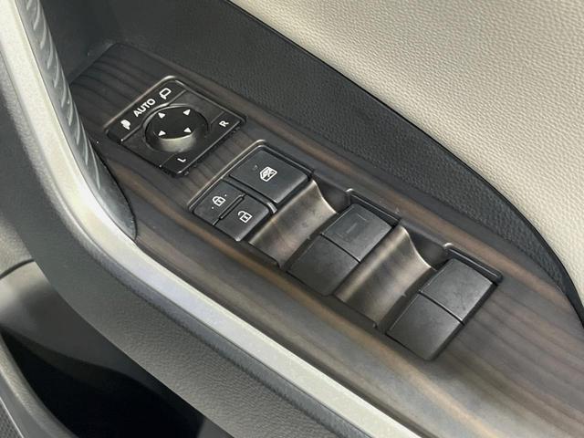 ＲＡＶ４ アドベンチャー　４ＷＤ　純正９インチＳＤナビ　バックカメラ　衝突被害軽減システム　レーダークルーズ　禁煙車　電動リアゲート　パワーシート　ドライブレコーダー　コーナーセンサー　スマートキー　ＬＥＤヘッド　ＥＴＣ２．０（43枚目）
