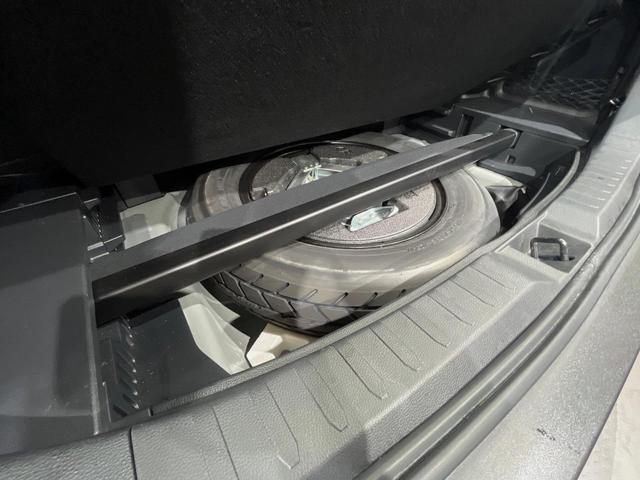 ＲＡＶ４ アドベンチャー　４ＷＤ　純正９インチＳＤナビ　バックカメラ　衝突被害軽減システム　レーダークルーズ　禁煙車　電動リアゲート　パワーシート　ドライブレコーダー　コーナーセンサー　スマートキー　ＬＥＤヘッド　ＥＴＣ２．０（51枚目）