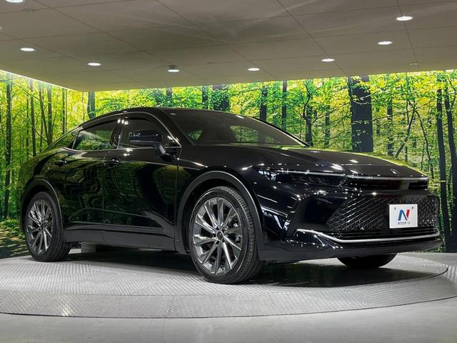 クラウンクロスオーバー Ｇアドバンスド・レザーパッケージ　１２．３型ＤＡ　デジタルインナーミラー　禁煙車　全周囲カメラ　ブラック本革シート　シートベンチレーション　４眼ＬＥＤヘッド　ハンドルヒーター　パワーシート　ブラインドスポットモニター　電動リアゲート（16枚目）