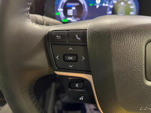 クラウンクロスオーバー Ｇアドバンスド・レザーパッケージ　１２．３型ＤＡ　デジタルインナーミラー　禁煙車　全周囲カメラ　ブラック本革シート　シートベンチレーション　４眼ＬＥＤヘッド　ハンドルヒーター　パワーシート　ブラインドスポットモニター　電動リアゲート（24枚目）