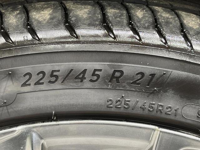 クラウンクロスオーバー Ｇアドバンスド・レザーパッケージ　１２．３型ＤＡ　デジタルインナーミラー　禁煙車　全周囲カメラ　ブラック本革シート　シートベンチレーション　４眼ＬＥＤヘッド　ハンドルヒーター　パワーシート　ブラインドスポットモニター　電動リアゲート（55枚目）