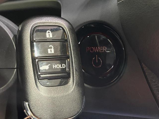 ZR-V e:HEV Z特別仕様車ブラックスタイル メーカーナビ 全周囲カメラ BOSEサウンド BSI 後退出庫サポート 禁煙車 ハンズフリー電動リアゲート 本革シート 前席パワーシート 全席シートヒーター ETC2.0 ワイヤレス充電 ドラレコ(7枚目)