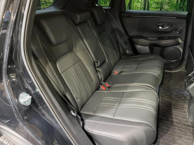 ZR-V e:HEV Z特別仕様車ブラックスタイル メーカーナビ 全周囲カメラ BOSEサウンド BSI 後退出庫サポート 禁煙車 ハンズフリー電動リアゲート 本革シート 前席パワーシート 全席シートヒーター ETC2.0 ワイヤレス充電 ドラレコ(9枚目)