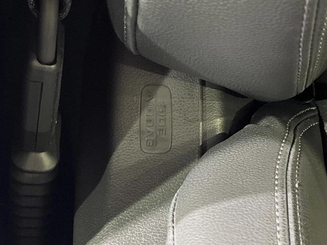 ZR-V e:HEV Z特別仕様車ブラックスタイル メーカーナビ 全周囲カメラ BOSEサウンド BSI 後退出庫サポート 禁煙車 ハンズフリー電動リアゲート 本革シート 前席パワーシート 全席シートヒーター ETC2.0 ワイヤレス充電 ドラレコ(49枚目)