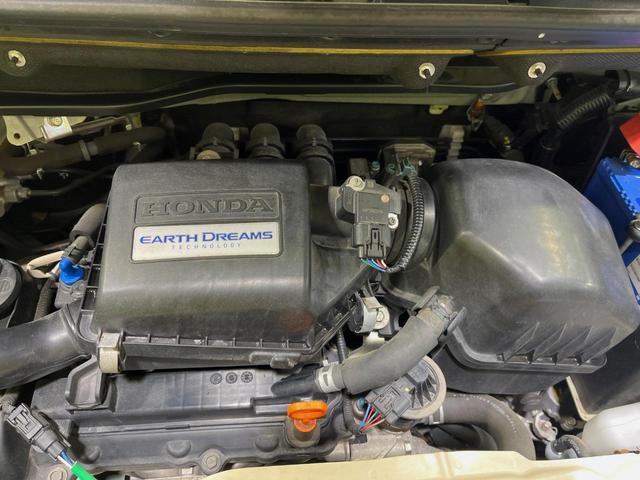 Ｎ－ＢＯＸ ２トーンカラースタイル　Ｇ・Ｌパッケージ　電動スライドドア　純正ＳＤナビ　バックカメラ　禁煙車　スマートキー　ビルトインＥＴＣ　オートエアコン　電動格納ミラー　Ｂｌｕｅｔｏｏｔｈ再生　ＣＤ　ＤＶＤ再生（18枚目）