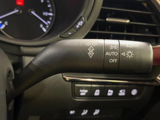 ＭＡＺＤＡ３ファストバック ２０Ｓバーガンディ　セレクション　純正８．８型ナビ　全周囲カメラ　赤本革シート　禁煙車　メモリーパワーシート　シートヒーター　ステアリングヒーター　衝突軽減　レーダークルーズ　クルージングトラフィックサポート　ＢＳＭ　ＥＴＣ　ＨＵＤ（35枚目）