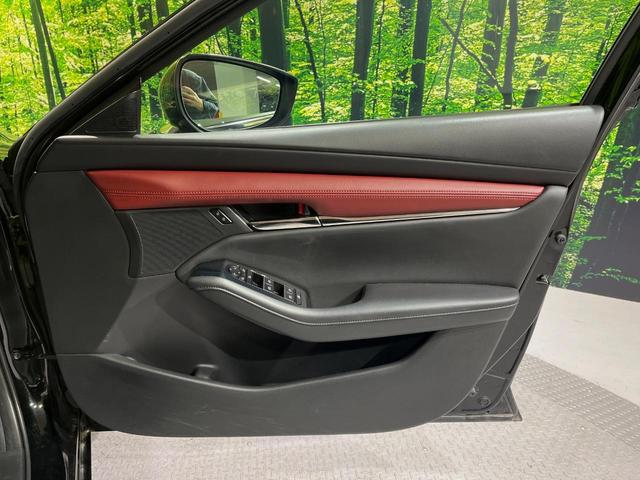 ＭＡＺＤＡ３ファストバック ２０Ｓバーガンディ　セレクション　純正８．８型ナビ　全周囲カメラ　赤本革シート　禁煙車　メモリーパワーシート　シートヒーター　ステアリングヒーター　衝突軽減　レーダークルーズ　クルージングトラフィックサポート　ＢＳＭ　ＥＴＣ　ＨＵＤ（42枚目）