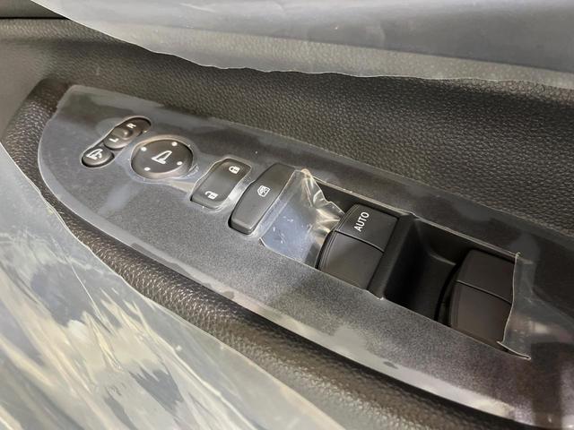ＷＲ－Ｖ Ｘ　バックカメラ　衝突被害軽減システム　レーダークルーズ　コーナーセンサー　スマートキー　ＬＥＤヘッド　オートマチックハイビーム　オートライト　オートエアコン　Ｂｌｕｅｔｏｏｔｈ　フルセグ　パドルシフト（37枚目）