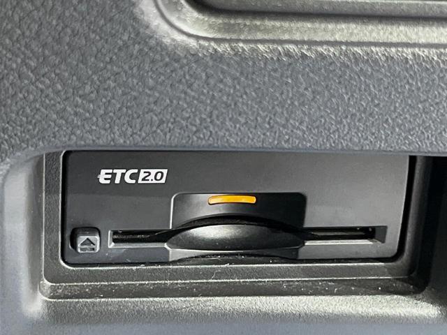 セレナ e-パワー ハイウェイスターV 純正12.3型ナビ 全周囲カメラ ETC2.0 前後ドライブレコーダー 禁煙車 プロパイロット デジタルインナーミラー ブラインドスポットモニター ワイヤレス充電 SOSコール 衝突軽減 両側電動ドア(6枚目)
