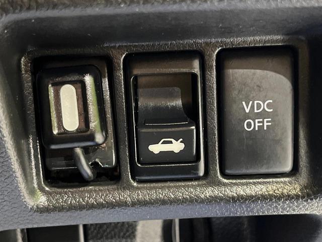 スカイライン 370GT タイプS メーカーナビ バックカメラ 運転席パワーシート 禁煙車 HIDヘッドライト フロントフォグランプ 左右分離エアコン フルセグTV スマートキー ステアリングリモコン(36枚目)
