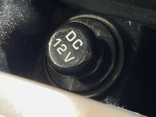 スカイライン 370GT タイプS メーカーナビ バックカメラ 運転席パワーシート 禁煙車 HIDヘッドライト フロントフォグランプ 左右分離エアコン フルセグTV スマートキー ステアリングリモコン(38枚目)
