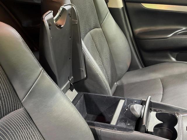 スカイライン 370GT タイプS メーカーナビ バックカメラ 運転席パワーシート 禁煙車 HIDヘッドライト フロントフォグランプ 左右分離エアコン フルセグTV スマートキー ステアリングリモコン(47枚目)