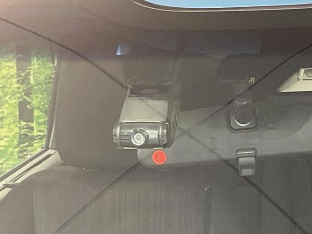 フリード G・ホンダセンシング 純正11.6型後席モニター 純正9型ナビ LEDヘッドライト アクティブコーナリングライト 両側パワースライドドア 禁煙車 衝突軽減 バックカメラ ETC ドライブレコーダー Cパッケージ(7枚目)