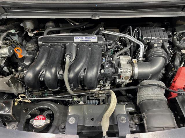 フリード G・ホンダセンシング 純正11.6型後席モニター 純正9型ナビ LEDヘッドライト アクティブコーナリングライト 両側パワースライドドア 禁煙車 衝突軽減 バックカメラ ETC ドライブレコーダー Cパッケージ(18枚目)