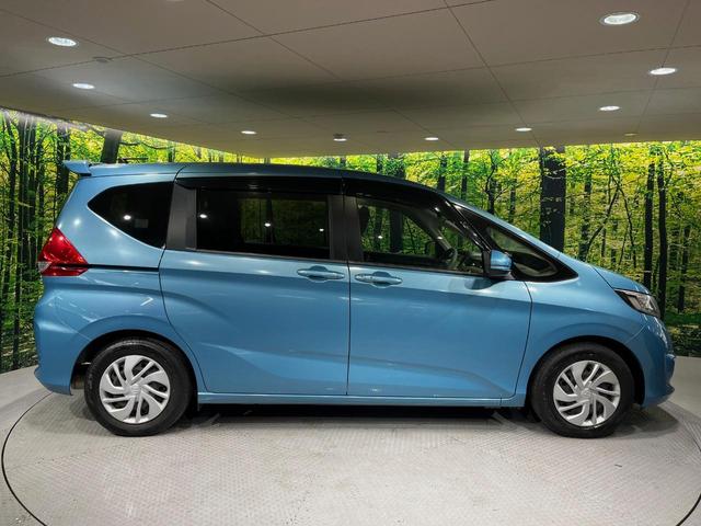 フリード G・ホンダセンシング 純正11.6型後席モニター 純正9型ナビ LEDヘッドライト アクティブコーナリングライト 両側パワースライドドア 禁煙車 衝突軽減 バックカメラ ETC ドライブレコーダー Cパッケージ(42枚目)