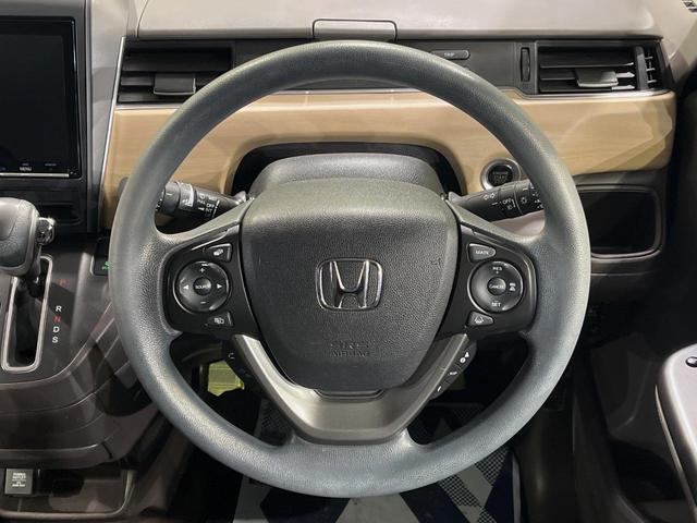 フリード G・ホンダセンシング 純正11.6型後席モニター 純正9型ナビ LEDヘッドライト アクティブコーナリングライト 両側パワースライドドア 禁煙車 衝突軽減 バックカメラ ETC ドライブレコーダー Cパッケージ(52枚目)