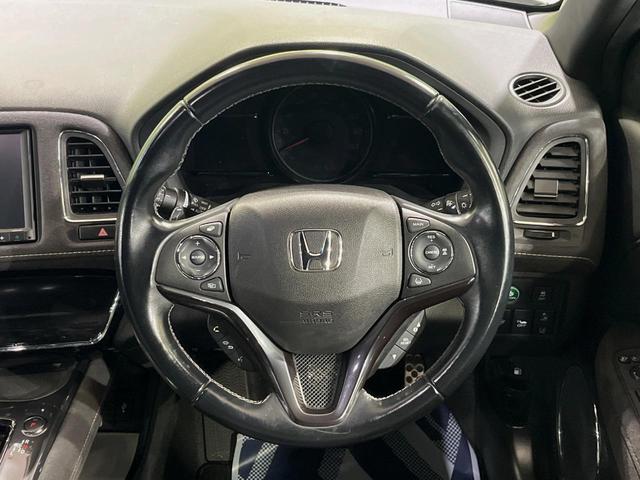 ヴェゼル ハイブリッドRS・ホンダセンシング 純正8型ナビ バックカメラ ETC ドライブレコーダー 前席シートヒーター スマートキー 衝突軽減装置 禁煙車 LEDヘッドライト 純正18インチアルミホイール オートライト フロントフォグランプ(11枚目)