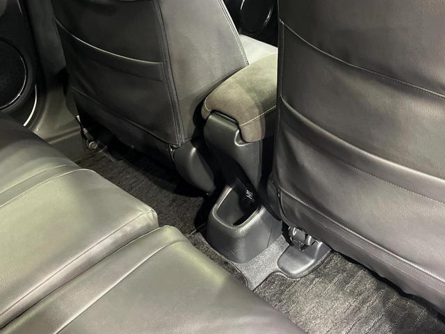 ヴェゼル ハイブリッドRS・ホンダセンシング 純正8型ナビ バックカメラ ETC ドライブレコーダー 前席シートヒーター スマートキー 衝突軽減装置 禁煙車 LEDヘッドライト 純正18インチアルミホイール オートライト フロントフォグランプ(39枚目)