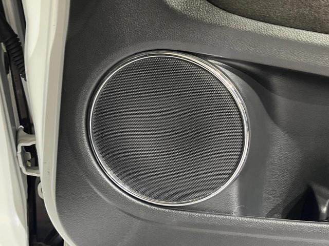 ヴェゼル ハイブリッドRS・ホンダセンシング 純正8型ナビ バックカメラ ETC ドライブレコーダー 前席シートヒーター スマートキー 衝突軽減装置 禁煙車 LEDヘッドライト 純正18インチアルミホイール オートライト フロントフォグランプ(40枚目)