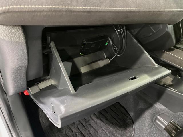 ヴェゼル ハイブリッドRS・ホンダセンシング 純正8型ナビ バックカメラ ETC ドライブレコーダー 前席シートヒーター スマートキー 衝突軽減装置 禁煙車 LEDヘッドライト 純正18インチアルミホイール オートライト フロントフォグランプ(41枚目)