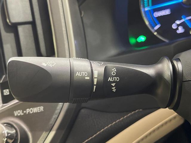 クラウンハイブリッド ロイヤルサルーン プリクラッシュセーフティ クリアランスソナー レーダークルーズ 禁煙車 メーカーナビ スーパーライブサウンド 前席パワーシート HIDヘッドライト バックカメラ ETC ドラレコ(28枚目)