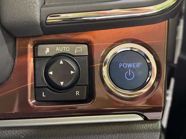 クラウンハイブリッド ロイヤルサルーン プリクラッシュセーフティ クリアランスソナー レーダークルーズ 禁煙車 メーカーナビ スーパーライブサウンド 前席パワーシート HIDヘッドライト バックカメラ ETC ドラレコ(30枚目)