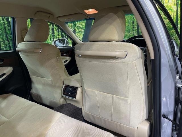 クラウンハイブリッド ロイヤルサルーン プリクラッシュセーフティ クリアランスソナー レーダークルーズ 禁煙車 メーカーナビ スーパーライブサウンド 前席パワーシート HIDヘッドライト バックカメラ ETC ドラレコ(40枚目)