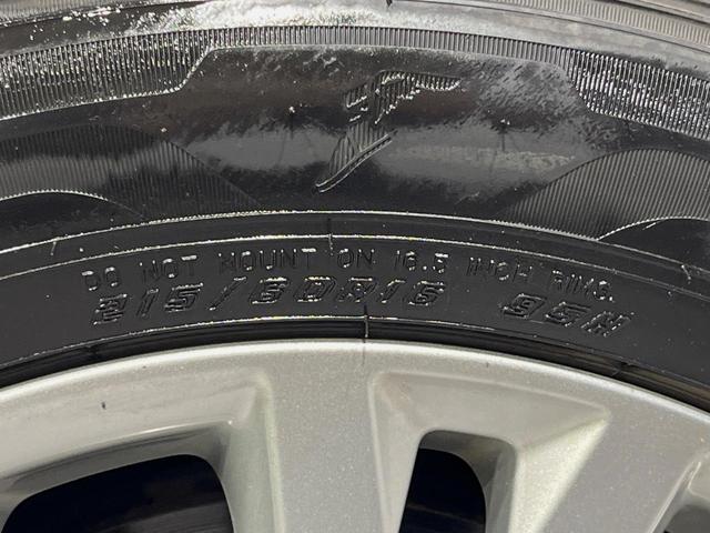 クラウンハイブリッド ロイヤルサルーン プリクラッシュセーフティ クリアランスソナー レーダークルーズ 禁煙車 メーカーナビ スーパーライブサウンド 前席パワーシート HIDヘッドライト バックカメラ ETC ドラレコ(48枚目)