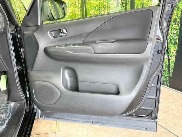 セレナ ハイウェイスター プロパイロットエディション 禁煙車 エマージェンシーブレーキ 純正ナビ フリップダウンモニター 両側電動スライド プロパイロット クリアランスソナー 純正16インチアルミ 電動パーキング ステアリングスイッチ(42枚目)