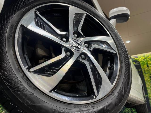 オデッセイ アブソルート　両側電動スライドドア　バックカメラ　衝突被害軽減システム　禁煙車　ハーフレザーシート　スマートキー　ＬＥＤヘッドライト　ビルトインＥＴＣ　クルコン　オートライト　オートエアコン　純正１７インチアルミ（14枚目）