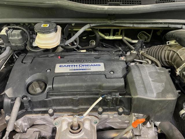 オデッセイ アブソルート　両側電動スライドドア　バックカメラ　衝突被害軽減システム　禁煙車　ハーフレザーシート　スマートキー　ＬＥＤヘッドライト　ビルトインＥＴＣ　クルコン　オートライト　オートエアコン　純正１７インチアルミ（19枚目）