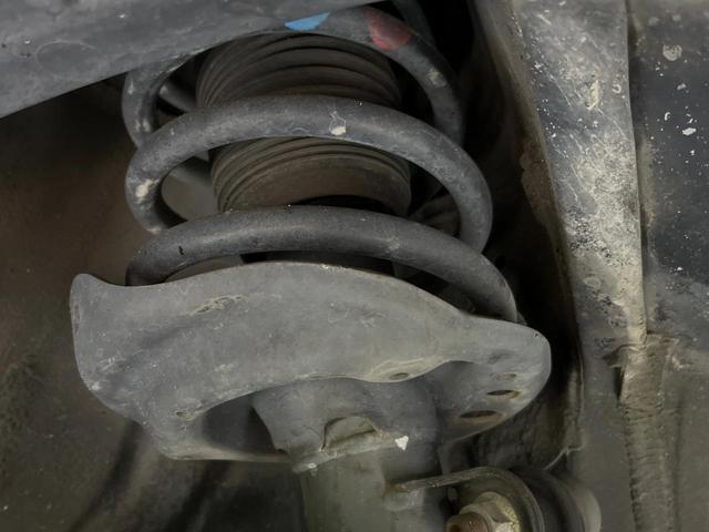 オデッセイ アブソルート　両側電動スライドドア　バックカメラ　衝突被害軽減システム　禁煙車　ハーフレザーシート　スマートキー　ＬＥＤヘッドライト　ビルトインＥＴＣ　クルコン　オートライト　オートエアコン　純正１７インチアルミ（24枚目）