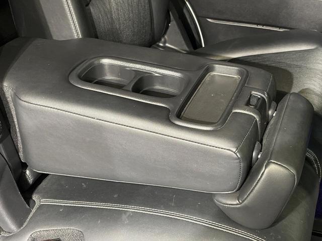 オデッセイ アブソルート　両側電動スライドドア　バックカメラ　衝突被害軽減システム　禁煙車　ハーフレザーシート　スマートキー　ＬＥＤヘッドライト　ビルトインＥＴＣ　クルコン　オートライト　オートエアコン　純正１７インチアルミ（46枚目）