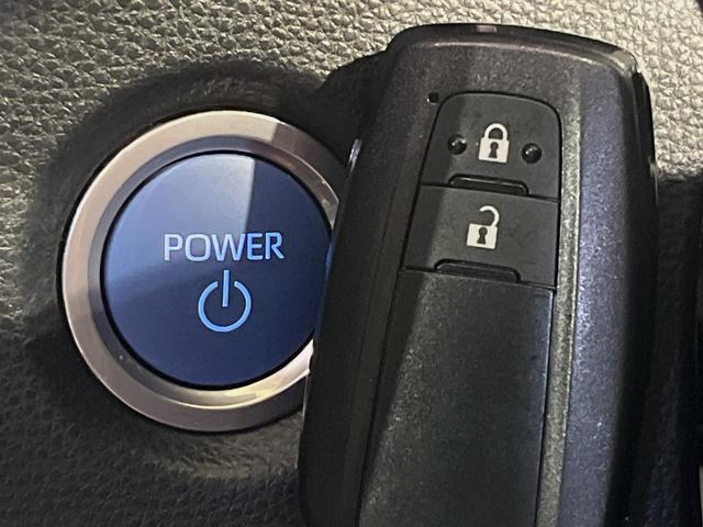 カローラツーリング ハイブリッド ダブルバイビー 純正ナビ バックカメラ 衝突被害軽減システム レーダークルーズ 禁煙車 ハーフレザーシート ドラレコ コーナーセンサー スマートキー LEDヘッド ビルトインETC オートハイビーム オートライト(7枚目)