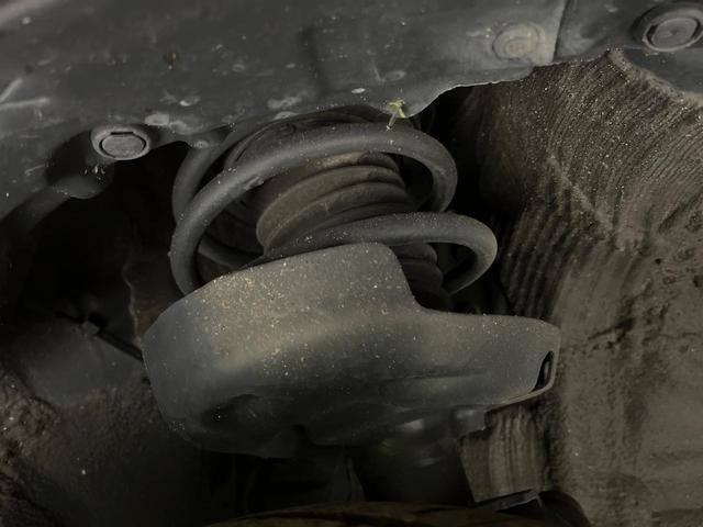 カローラツーリング ハイブリッド ダブルバイビー 純正ナビ バックカメラ 衝突被害軽減システム レーダークルーズ 禁煙車 ハーフレザーシート ドラレコ コーナーセンサー スマートキー LEDヘッド ビルトインETC オートハイビーム オートライト(23枚目)