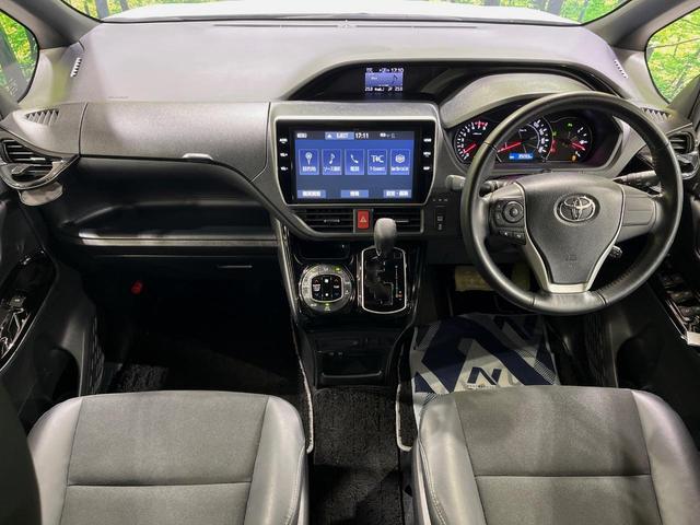 ノア Si ダブルバイビーII 純正10型ナビ 純正12型フリップダウンモニター 両側パワースライドドア 衝突軽減システム 禁煙車 ハーフレザーシート ETC ドライブレコーダー クリアランスソナー LEDヘッド リアオートエアコン(2枚目)