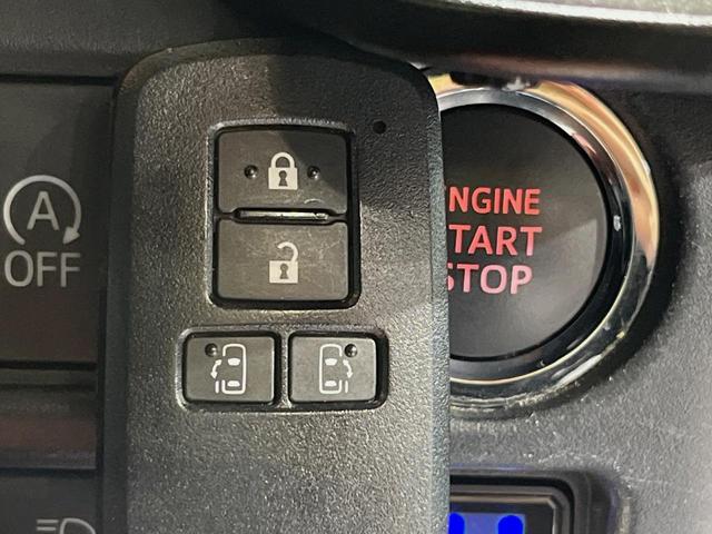 ノア Si ダブルバイビーII 純正10型ナビ 純正12型フリップダウンモニター 両側パワースライドドア 衝突軽減システム 禁煙車 ハーフレザーシート ETC ドライブレコーダー クリアランスソナー LEDヘッド リアオートエアコン(7枚目)