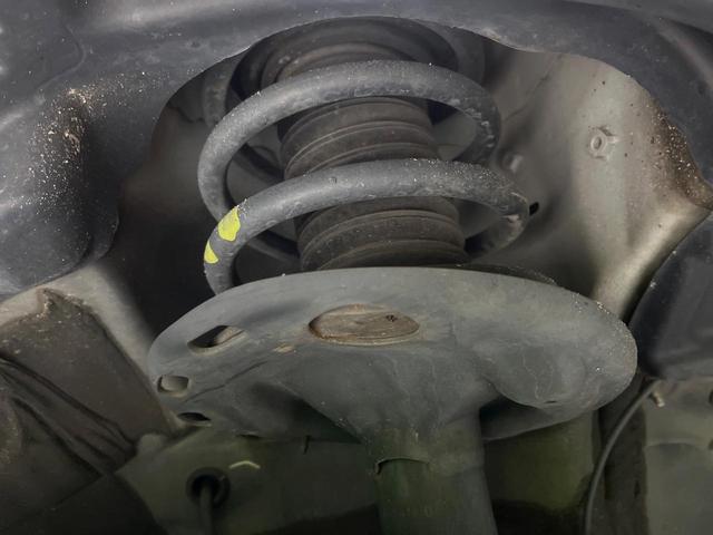 ノア Si ダブルバイビーII 純正10型ナビ 純正12型フリップダウンモニター 両側パワースライドドア 衝突軽減システム 禁煙車 ハーフレザーシート ETC ドライブレコーダー クリアランスソナー LEDヘッド リアオートエアコン(24枚目)