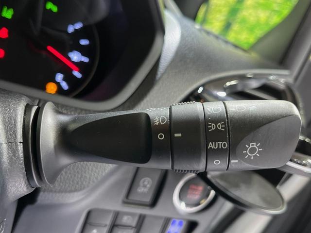 ノア Si ダブルバイビーII 純正10型ナビ 純正12型フリップダウンモニター 両側パワースライドドア 衝突軽減システム 禁煙車 ハーフレザーシート ETC ドライブレコーダー クリアランスソナー LEDヘッド リアオートエアコン(37枚目)