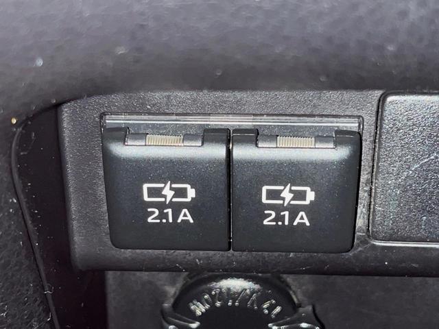 ノア Si ダブルバイビーII 純正10型ナビ 純正12型フリップダウンモニター 両側パワースライドドア 衝突軽減システム 禁煙車 ハーフレザーシート ETC ドライブレコーダー クリアランスソナー LEDヘッド リアオートエアコン(40枚目)