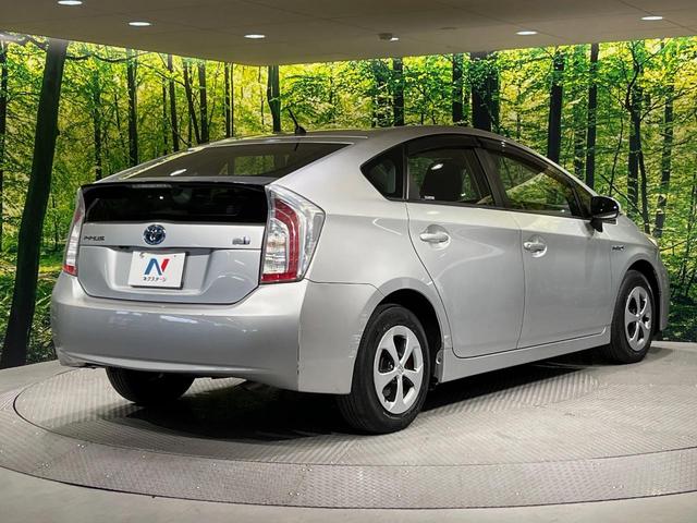 プリウス L 純正SDナビ バックカメラ 禁煙車 スマートキー ビルトインETC オートライト オートエアコン Bluetooth フルセグTV 電動格納ミラー(17枚目)