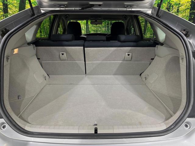 プリウス L 純正SDナビ バックカメラ 禁煙車 スマートキー ビルトインETC オートライト オートエアコン Bluetooth フルセグTV 電動格納ミラー(42枚目)