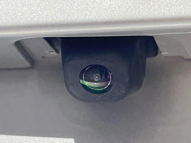 プリウス L 純正SDナビ バックカメラ 禁煙車 スマートキー ビルトインETC オートライト オートエアコン Bluetooth フルセグTV 電動格納ミラー(46枚目)