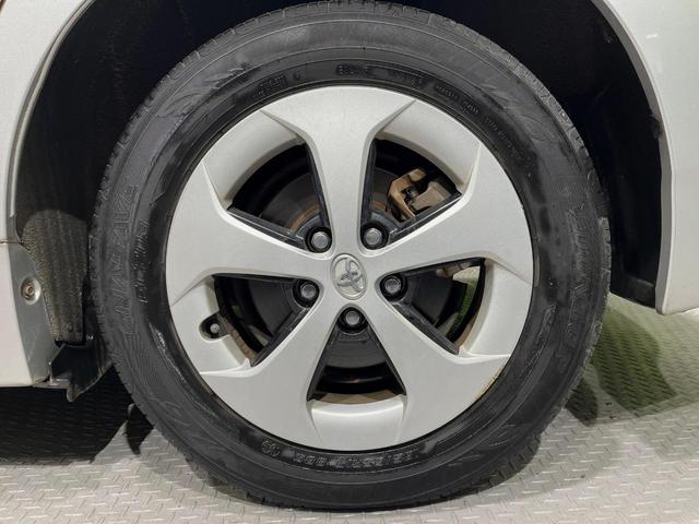 プリウス L 純正SDナビ バックカメラ 禁煙車 スマートキー ビルトインETC オートライト オートエアコン Bluetooth フルセグTV 電動格納ミラー(48枚目)