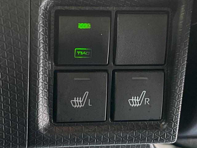 タント カスタムRS ターボ 両側電動ドア 純正SDナビ バックカメラ 衝突被害軽減システム レーダークルーズ 禁煙車 ハーフレザーシート コーナーセンサー スマートキー ビルトインETC オートハイビーム オートライト(7枚目)