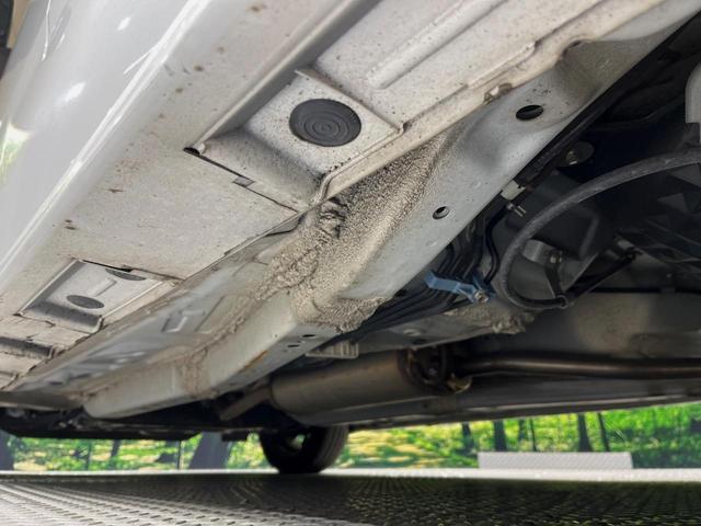 タント カスタムRS ターボ 両側電動ドア 純正SDナビ バックカメラ 衝突被害軽減システム レーダークルーズ 禁煙車 ハーフレザーシート コーナーセンサー スマートキー ビルトインETC オートハイビーム オートライト(21枚目)