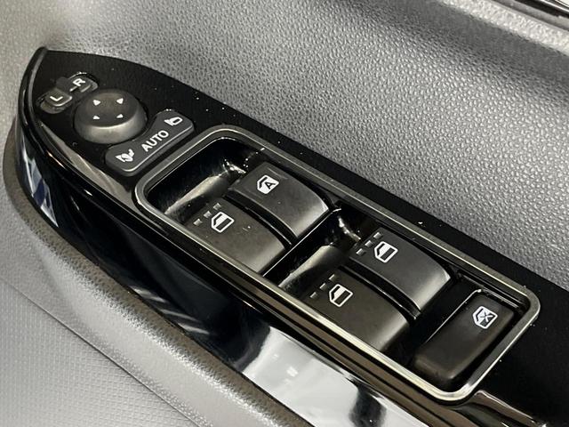 タント カスタムRS ターボ 両側電動ドア 純正SDナビ バックカメラ 衝突被害軽減システム レーダークルーズ 禁煙車 ハーフレザーシート コーナーセンサー スマートキー ビルトインETC オートハイビーム オートライト(34枚目)